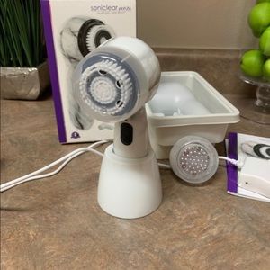 Soniclear Petite Sonic Facial Brush